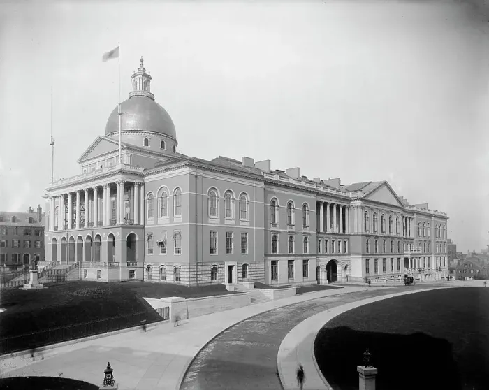 Framed Print : Massachusetts State House, Boston, Mass. between 1900 and 1910. Creator: Unknown Framed Print : Massachusetts State House, Boston, Mass. between 1900 and 1910. Creator: Unknown