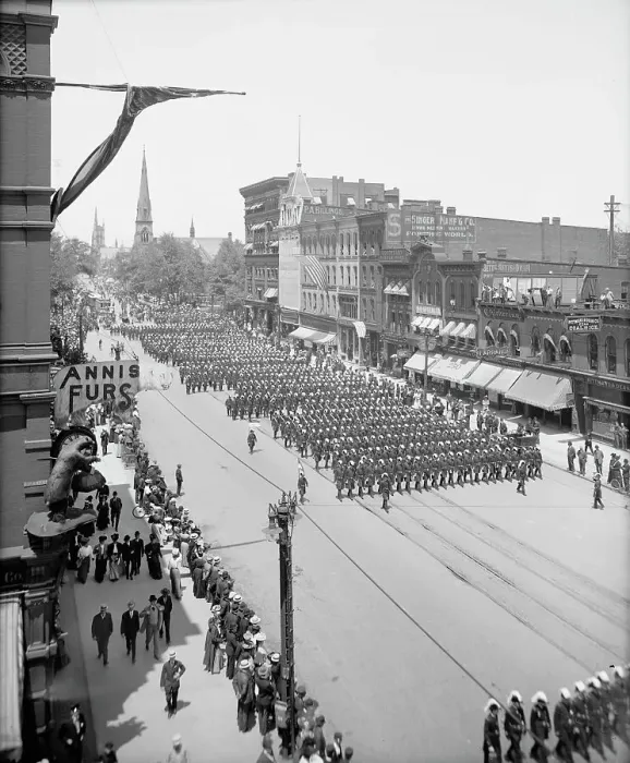 Framed Print : Massed formation, state encampment, Michigan K.T. [Knights Templar], between 1900 and 1910. Creator: Unknown