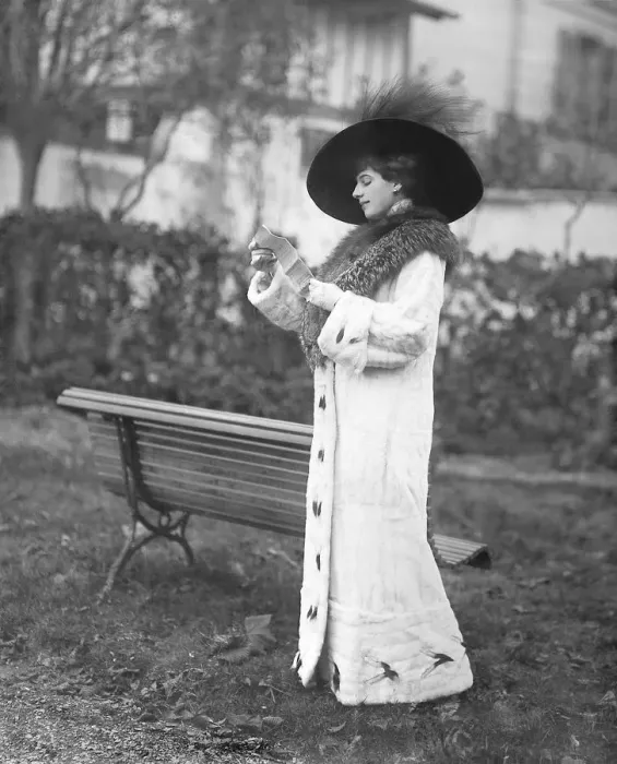 Framed Print : Mata Hari, 1900s-1910s Framed Print : Mata Hari, 1900s-1910s