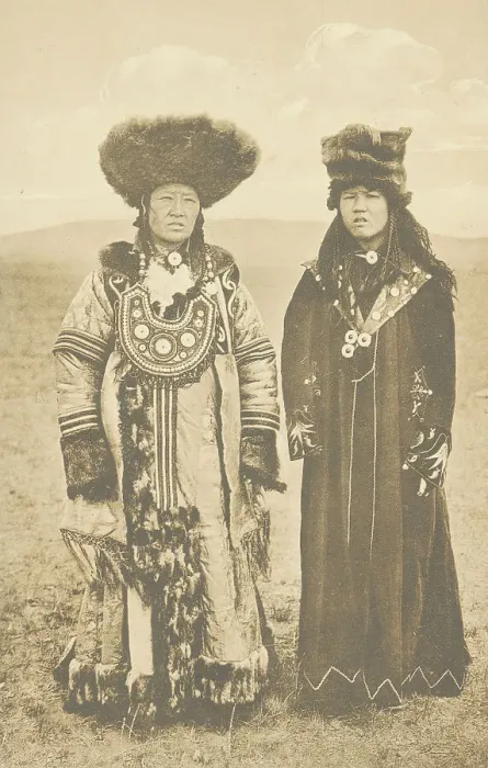 Framed Print : Matchmaker and bride. Kachinki, 1904-1917. Creator: Unknown Framed Print : Matchmaker and bride. Kachinki, 1904-1917. Creator: Unknown