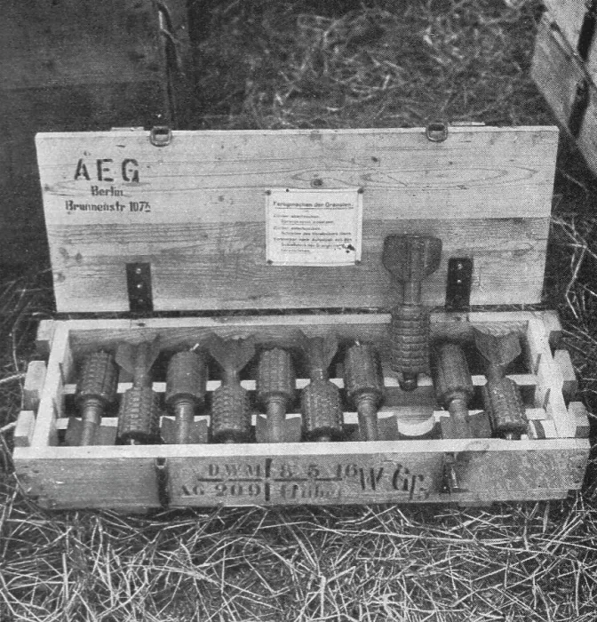 Framed Print : Materiel Allemand pris au sud de la Somme; Petites bombes a ailettes que nous appelons... 1916. Creator: Unknown Framed Print : Materiel Allemand pris au sud de la Somme; Petites bombes a ailettes que nous appelons... 1916. Creator: Unknown