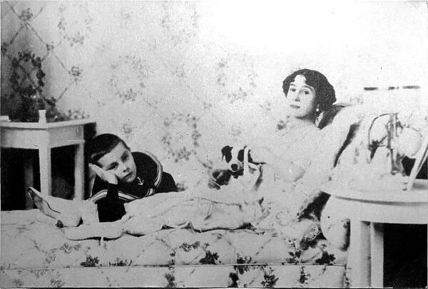 Mathilde Kschessinska, Russian prima ballerina, with her son, Volodya, 1910