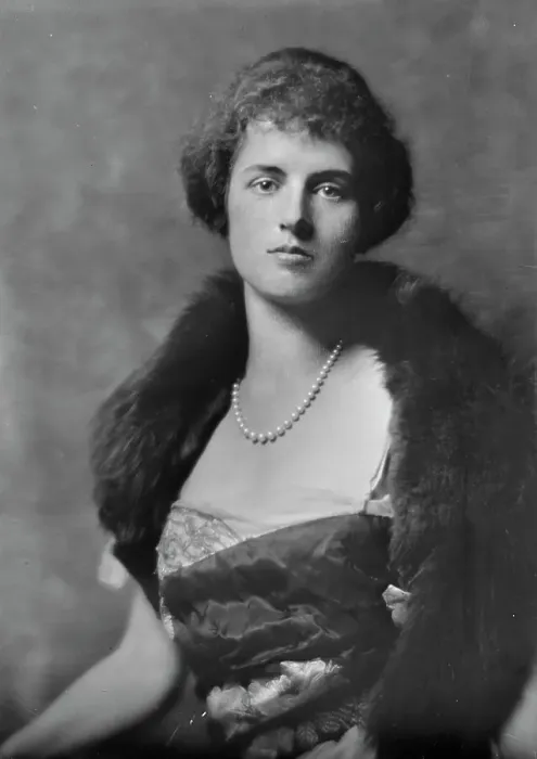 Framed Print : Maupin, J.G. Mrs. portrait photograph, 1917 Aug. 23. Creator: Arnold Genthe Framed Print : Maupin, J.G. Mrs. portrait photograph, 1917 Aug. 23. Creator: Arnold Genthe