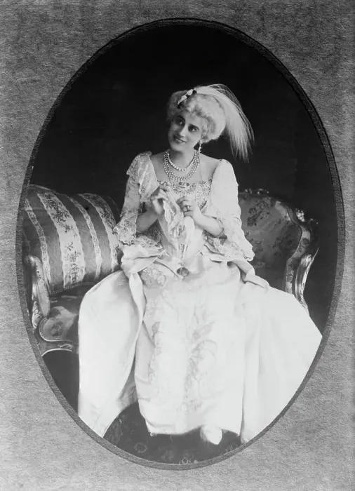 Framed Print : May Scheider in Postillon de Longjumeau, between c1910 and c1915. Creator: Bain News Service Framed Print : May Scheider in Postillon de Longjumeau, between c1910 and c1915. Creator: Bain News Service