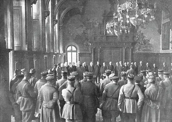 A Mayence et a Wiesbaden; le 15 decembre 1918, dans la salle d'honneur de l'Hotel de Ville... 1918 Creator: Unknown