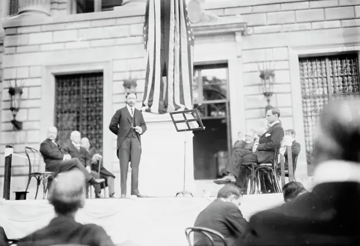 Framed Print : McAneny at Jefferson unveiling, 1914. Creator: Bain News Service Framed Print : McAneny at Jefferson unveiling, 1914. Creator: Bain News Service