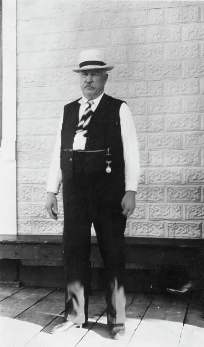 Framed Print : Bill McFee, between c1900 and 1916. Creator: Unknown Framed Print : Bill McFee, between c1900 and 1916. Creator: Unknown