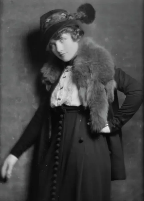 Framed Print : McMahon, Helen, Miss, or Dorothy McMahon, portrait photograph, between 1913 and 1915. Creator: Arnold Genthe Framed Print : McMahon, Helen, Miss, or Dorothy McMahon, portrait photograph, between 1913 and 1915. Creator: Arnold Genthe