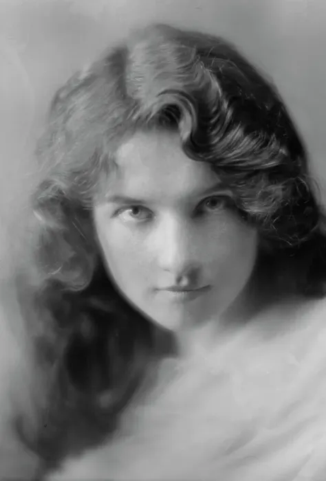 Framed Print : McMahon, Helen, Miss, or Dorothy McMahon, portrait photograph, between 1913 and 1915. Creator: Arnold Genthe Framed Print : McMahon, Helen, Miss, or Dorothy McMahon, portrait photograph, between 1913 and 1915. Creator: Arnold Genthe