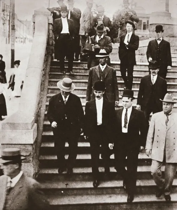 Framed Print : The McNamaras on their way back to jail having changed their pleas to guilty, 1911 Framed Print : The McNamaras on their way back to jail having changed their pleas to guilty, 1911