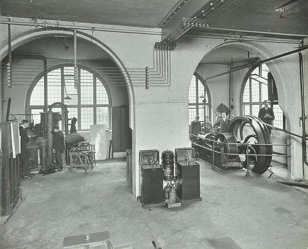 Mechanical laboratory, Battersea Polytechnic, London, 1912