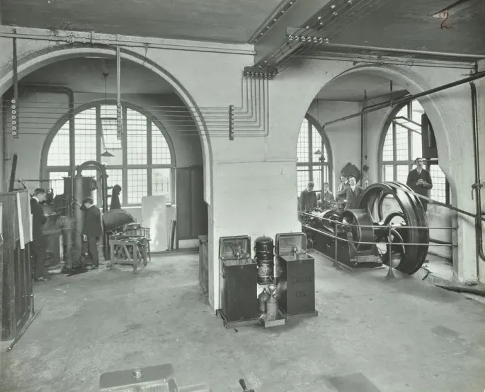Framed Print : Mechanical laboratory, Battersea Polytechnic, London, 1912 Framed Print : Mechanical laboratory, Battersea Polytechnic, London, 1912