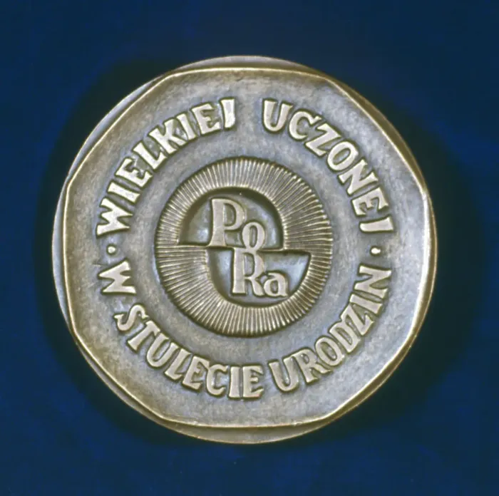Framed Print : Medal commemorating Marie Sklodowska Curie, Polish-born French physicist, 1967 Framed Print : Medal commemorating Marie Sklodowska Curie, Polish-born French physicist, 1967