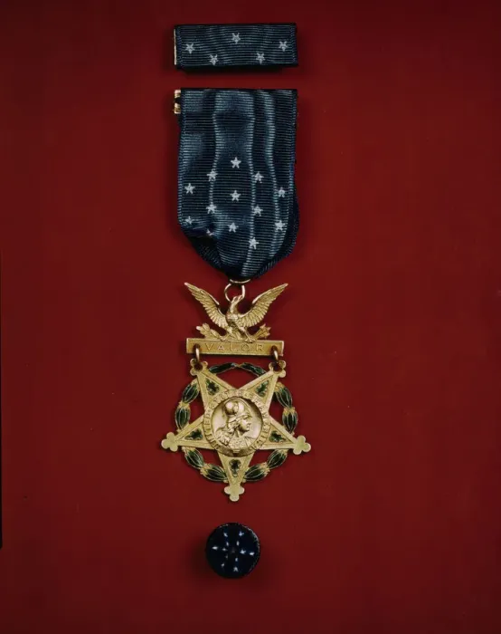 Framed Print : Medal of Honor, between 1941 and 1945. Creator: Unknown Framed Print : Medal of Honor, between 1941 and 1945. Creator: Unknown