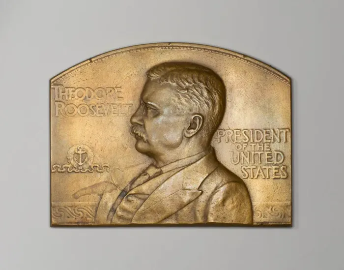 Framed Print : Medal with portrait of US president Theodore Roosevelt, 1907. Creator: Morgan Framed Print : Medal with portrait of US president Theodore Roosevelt, 1907. Creator: Morgan