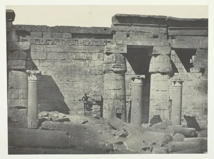 Framed Print : Medinet-Habou, Peristyle du Palais de Ramses-Meiamoun;Thebes Framed Print : Medinet-Habou, Peristyle du Palais de Ramses-Meiamoun;Thebes