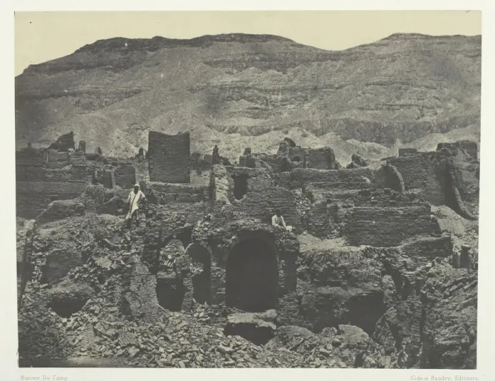 Framed Print : Medinet-Habou, Ruines de la Ville de Papa;Thebes, 1849 / 51, printed 1852 Framed Print : Medinet-Habou, Ruines de la Ville de Papa;Thebes, 1849 / 51, printed 1852