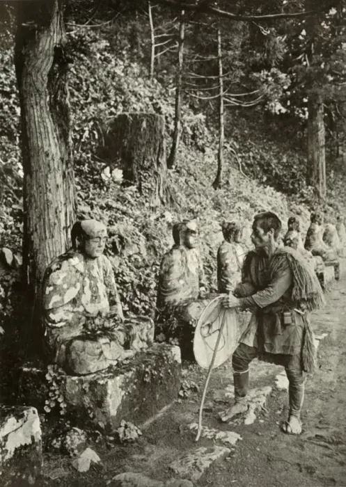 Framed Print : Meditation, 1910. Creator: Herbert Ponting Framed Print : Meditation, 1910. Creator: Herbert Ponting