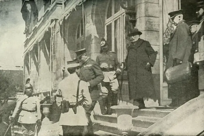 Framed Print : The Meeting of the British and French Ministers of War, 1915, (1919). Creator: Unknown Framed Print : The Meeting of the British and French Ministers of War, 1915, (1919). Creator: Unknown