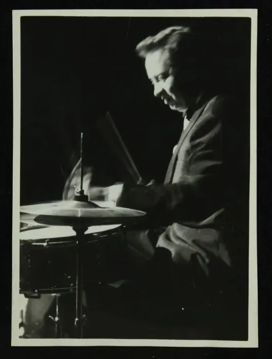 Framed Print : Mel Torme on the drums at the Bristol Hippodrome, 1950s. Artist: Denis Williams Framed Print : Mel Torme on the drums at the Bristol Hippodrome, 1950s. Artist: Denis Williams