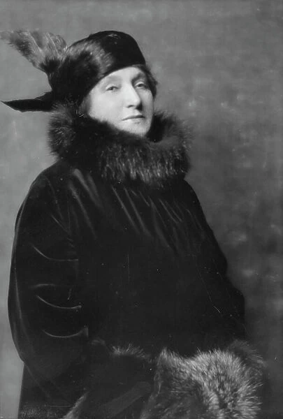 Melba, Madame, portrait photograph, 1915 Jan. 3. Creator: Arnold Genthe