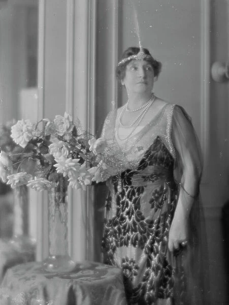 Melba, Madame, portrait photograph, 1917 Dec. Creator: Arnold Genthe