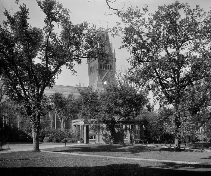 Framed Print : Memorial Hall, 87 gate, Harvard University, Cambridge, Mass. between 1900 and 1920. Creator: Unknown Framed Print : Memorial Hall, 87 gate, Harvard University, Cambridge, Mass. between 1900 and 1920. Creator: Unknown
