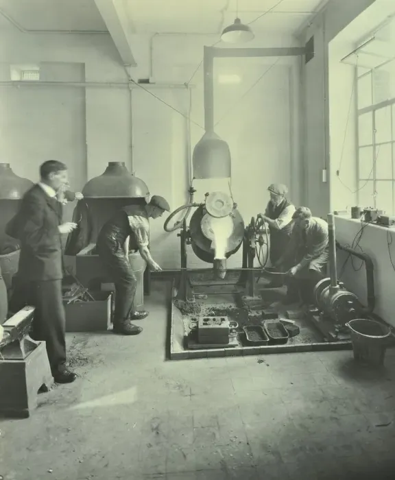 Framed Print : Men pouring molten metal in a foundry, School of Engineering and Navigation, London, 1931 Framed Print : Men pouring molten metal in a foundry, School of Engineering and Navigation, London, 1931