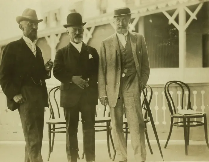 Framed Print : Three men, probably journalists, full-length portrait, facing front, 1905. Creator: Unknown Framed Print : Three men, probably journalists, full-length portrait, facing front, 1905. Creator: Unknown
