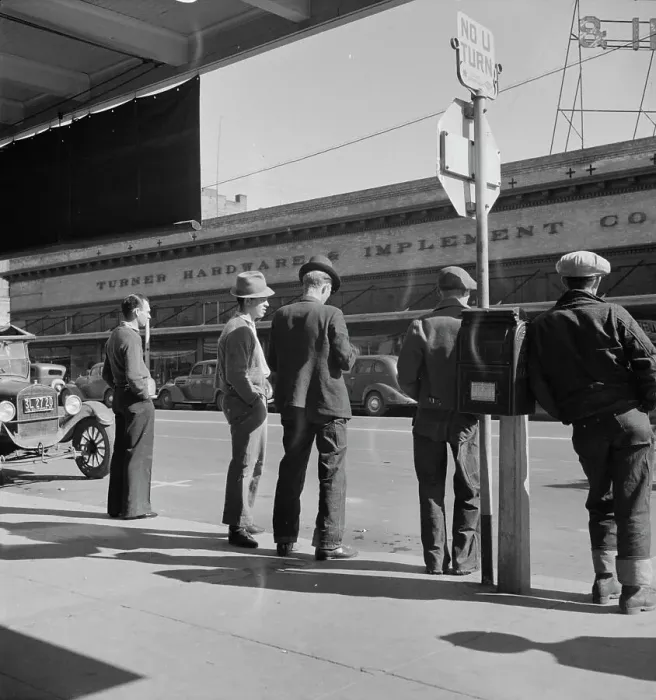 Framed Print : Men on Skid Row, Modesto, California, 1937. Creator: Dorothea Lange. Men on Skid Row, Modesto, California, 1937. Creator: Dorothea Lange Framed Print : Men on Skid Row, Modesto, California, 1937. Creator: Dorothea Lange. Men on Skid Row, Modesto, California, 1937. Creator: Dorothea Lange