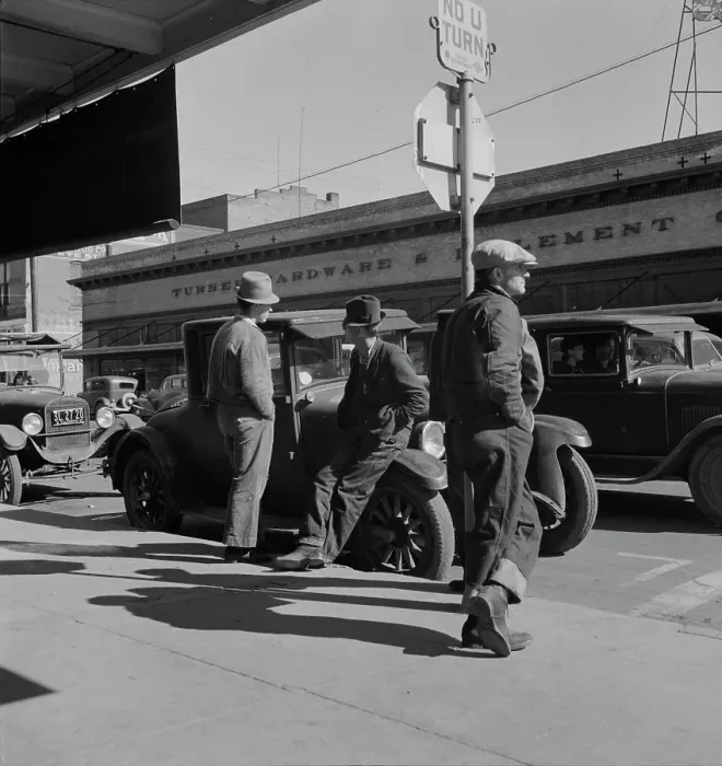 Framed Print : Men on Skid Row, Modesto, California, 1937. Creator: Dorothea Lange. Men on Skid Row, Modesto, California, 1937. Creator: Dorothea Lange Framed Print : Men on Skid Row, Modesto, California, 1937. Creator: Dorothea Lange. Men on Skid Row, Modesto, California, 1937. Creator: Dorothea Lange