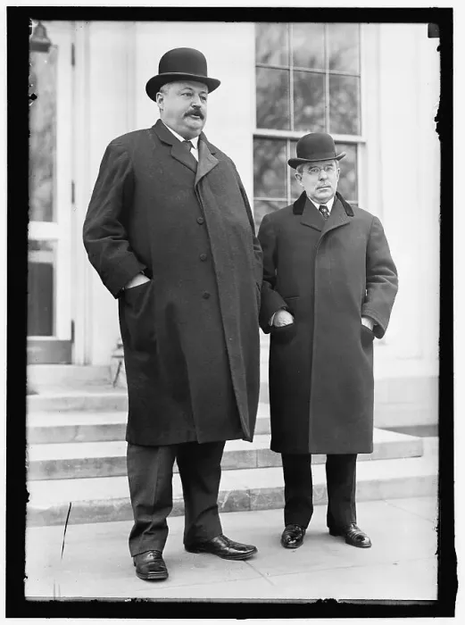 Framed Print : Men At White House, Washington, D.C. between 1913 and 1917. Creator: Harris & Ewing. Men At White House, Washington, D.C. between 1913 and 1917. Creator: Harris & Ewing Framed Print : Men At White House, Washington, D.C. between 1913 and 1917. Creator: Harris & Ewing. Men At White House, Washington, D.C. between 1913 and 1917. Creator: Harris & Ewing