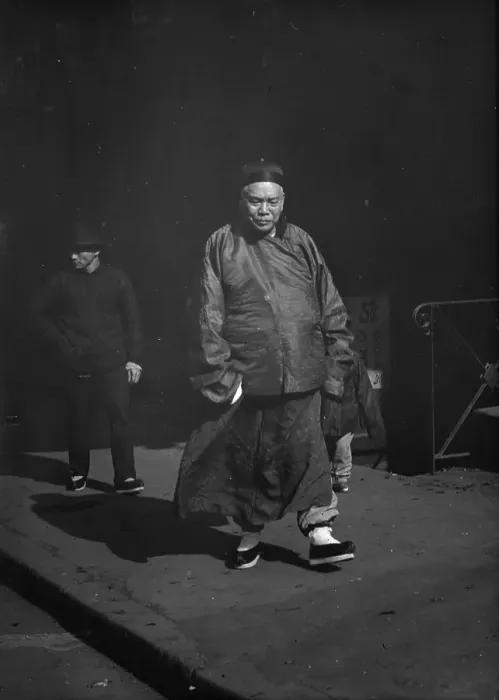 Framed Print : Merchant, Chinatown, San Francisco, between 1896 and 1906. Creator: Arnold Genthe Framed Print : Merchant, Chinatown, San Francisco, between 1896 and 1906. Creator: Arnold Genthe
