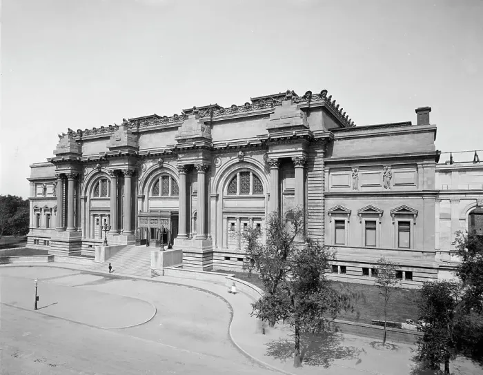 Framed Print : Metropolitan Museum of Art, New York, N.Y. c.between 1900 and 1910. Creator: Unknown Framed Print : Metropolitan Museum of Art, New York, N.Y. c.between 1900 and 1910. Creator: Unknown