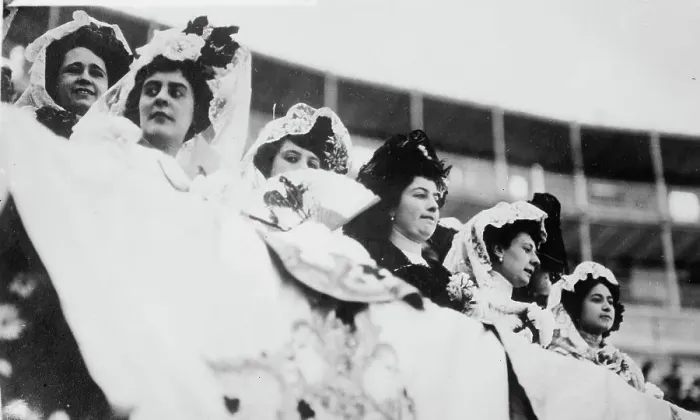 Framed Print : Mexican Society women at bullfight, between c1910 and c1915. Creator: Bain News Service Framed Print : Mexican Society women at bullfight, between c1910 and c1915. Creator: Bain News Service