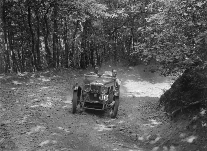 Framed Print : MG J2 competing in the B&HMC Brighton-Beer Trial, Fingle Bridge Hill, Devon, 1934 Framed Print : MG J2 competing in the B&HMC Brighton-Beer Trial, Fingle Bridge Hill, Devon, 1934