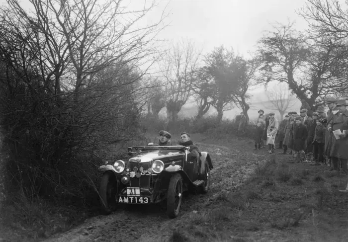 Framed Print : MG J2 of E Dimond at the Sunbac Colmore Trial, near Winchcombe, Gloucestershire, 1934 Framed Print : MG J2 of E Dimond at the Sunbac Colmore Trial, near Winchcombe, Gloucestershire, 1934