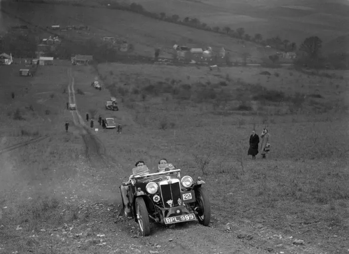 Framed Print : MG PA competing in the London Motor Club Coventry Cup Trial, Knatts Hill, Kent, 1938 Framed Print : MG PA competing in the London Motor Club Coventry Cup Trial, Knatts Hill, Kent, 1938