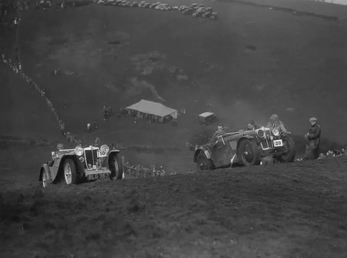 Framed Print : MG PA and MG J type competing in the MG Car Club Rushmere Hillclimb, Shropshire, 1935 Framed Print : MG PA and MG J type competing in the MG Car Club Rushmere Hillclimb, Shropshire, 1935