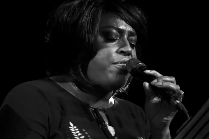 Framed Print : Mica Paris, 2017. Artist: Alan John Ainsworth Framed Print : Mica Paris, 2017. Artist: Alan John Ainsworth