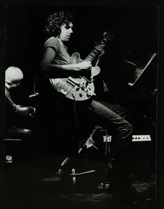 Framed Print : Michael Garrick and John Etheridge playing at The Stables, Wavendon, Buckinghamshire Framed Print : Michael Garrick and John Etheridge playing at The Stables, Wavendon, Buckinghamshire