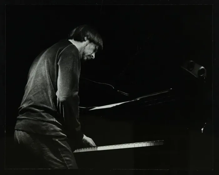 Framed Print : Michael Garrick on the piano at The Stables, Wavendon, Buckinghamshire Framed Print : Michael Garrick on the piano at The Stables, Wavendon, Buckinghamshire