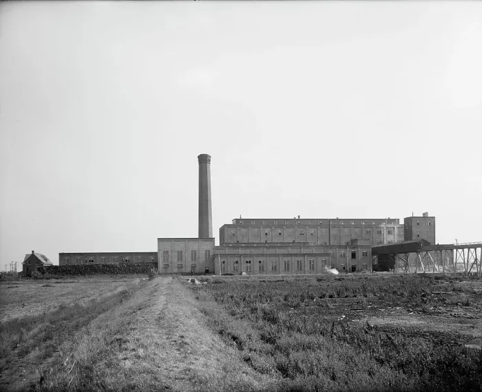 Framed Print : Michigan Sugar Co. Saginaw, Mich. c1908. Creator: Unknown Framed Print : Michigan Sugar Co. Saginaw, Mich. c1908. Creator: Unknown