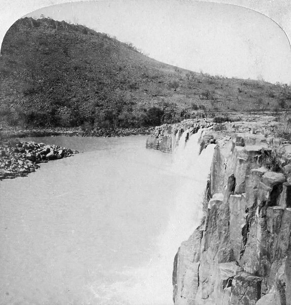 Middle Falls of the Tugela River from a Boer laager, near Colenso, South Africa, 2nd Boer War, 1901. Artist: Underwood & Underwood