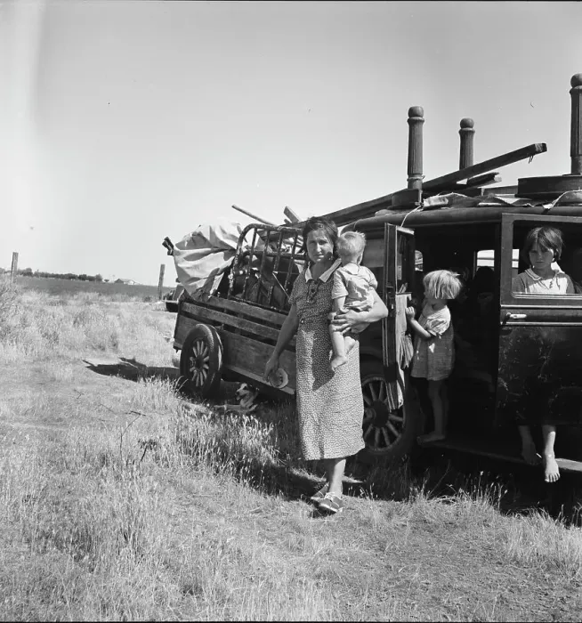 Framed Print : Migrant agricultural labor family, refugees from Texas, near Wasco, California, 1938. Creator: Dorothea Lange Framed Print : Migrant agricultural labor family, refugees from Texas, near Wasco, California, 1938. Creator: Dorothea Lange