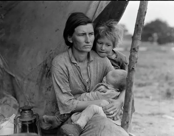 Framed Print : Migrant agricultural worker's family, 1936. Creator: Dorothea Lange Framed Print : Migrant agricultural worker's family, 1936. Creator: Dorothea Lange