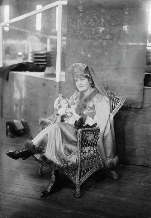 Framed Print : Mildred Tillotson, 1916. Creator: Bain News Service Framed Print : Mildred Tillotson, 1916. Creator: Bain News Service
