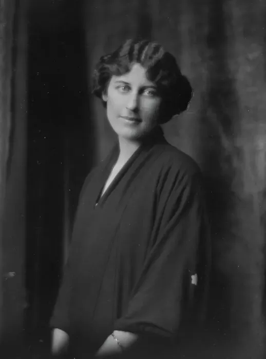 Framed Print : Milholland, Inez (Mrs. Eugene Boissevain), portrait photograph, 1914. Creator: Arnold Genthe