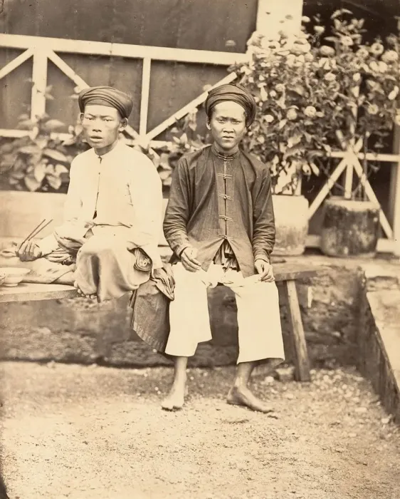 Framed Print : Miliciens mangeant le riz, Cochinchine, 1866. Creator: Emile Gsell Framed Print : Miliciens mangeant le riz, Cochinchine, 1866. Creator: Emile Gsell