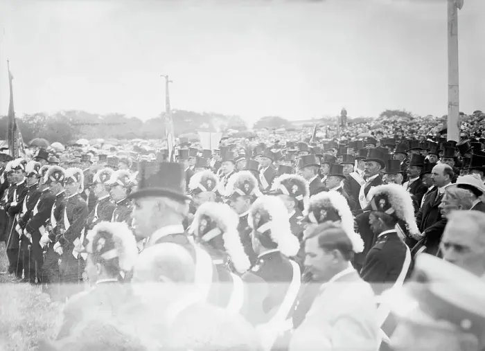 Framed Print : Military Field Mass, 1912. Creator: Harris & Ewing. Military Field Mass, 1912. Creator: Harris & Ewing Framed Print : Military Field Mass, 1912. Creator: Harris & Ewing. Military Field Mass, 1912. Creator: Harris & Ewing